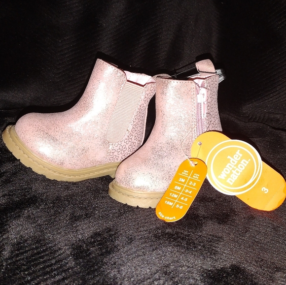 M7) Wonder Nation Pink Glitter Chelsea Boots – Toddler Girl Size 3T - Picture 2 of 11